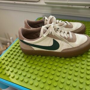 Nike Women’s Killshot - size 6.5
